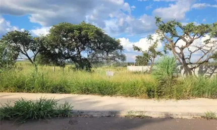 Terreno à venda na 1, Jardim Luzitano, Anápolis