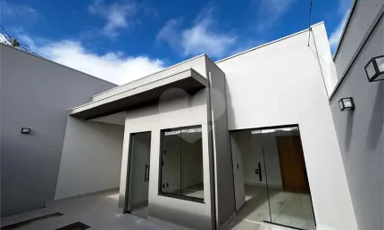 Casa com 3 quartos à venda na Adélia De Araújo, Setor Sul, Anápolis