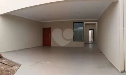 Casa com 3 quartos à venda na 24, Vila Sul, Anápolis