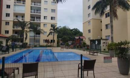 COND VIVENDAS RIO NEGRO, 76m2, COM 1 SUÍTE, ANDAR ALTO, ARMÁRIOS E CLIMATIZADO COM 2 VAGAS