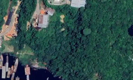 TERRENO BEIRA DE RIO / ESTALEIRO, COM 300 METROS,  COM GALPAO DE 600M2,