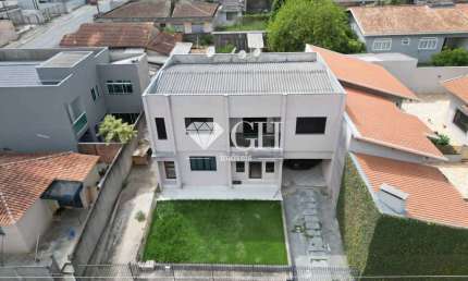 Casa com 3 quartos para alugar na Rua Alberto de Oliveira, Nova Rússia, Ponta Grossa, 299 m2 por R$ 3.300