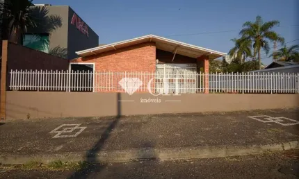 Casa com 3 quartos à venda na Avenida Bonifácio Vilela, Jardim Carvalho, Ponta Grossa, 147 m2 por R$ 680.000