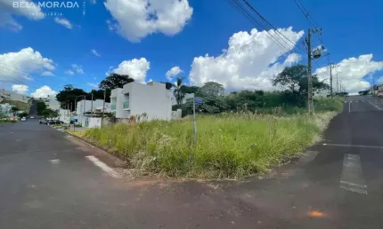 TERRENO DE ESQUINA A VENDA NO BAIRRO FRARON - PATO BRANCO - 336,86M