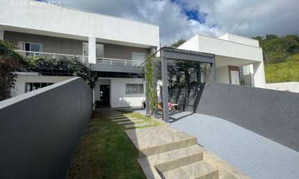 CASA A VENDA NO BAIRRO INDUSTRIAL 2 DE PATO BRANCO - 01 SUITE 02 QUARTO