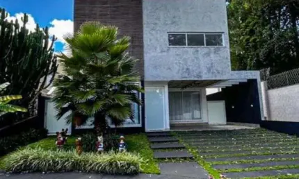 Casa com 3 dormitórios à venda, 260 m² por R$ 2.100.000,00 - Fazenda Rodeio - Mogi das Cruzes/SP