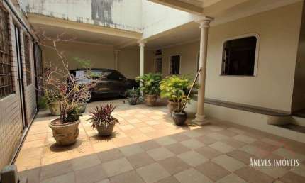 Casa com 3 suítes à venda, 300 m² por R$ 750.000 - Aleixo - Manaus/AM