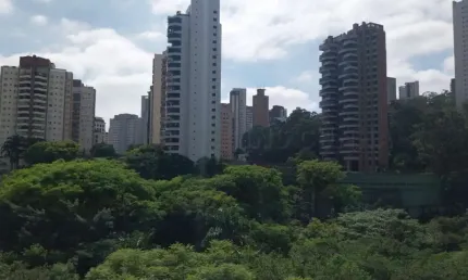 Apartamento à venda na vila andrade - 54 m², 2 dorms., 2 banheiros, sacada e 1 vaga