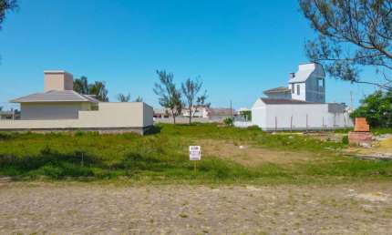 Terreno à venda, 375 m² por R$ 260.000,00 - Bellatorres - Passo de Torres/SC