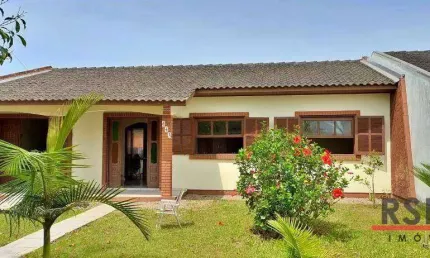 Casa com 3 dormitórios à venda, 110 m² por R$ 380.000,00 - Bellatorres - Passo de Torres/SC