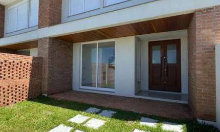 Casa com 2 dormitórios à venda, 134 m² por R$ 590.000,00 - Praia Azul - Passo de Torres/SC