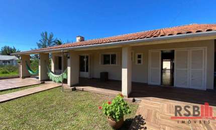 Casa com 4 dormitórios à venda, 190 m² por R$ 595.000,00 - Bellatorres - Passo de Torres/SC
