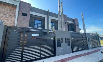 Excelente sobrado à venda com 03 dormitórios, espaço gourmet, 02 vagas de garagem