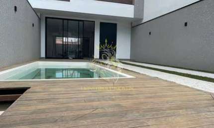 Excelente Sobrado à venda alto padrão no bairro São Francisco de Assis, Camboriú, SC