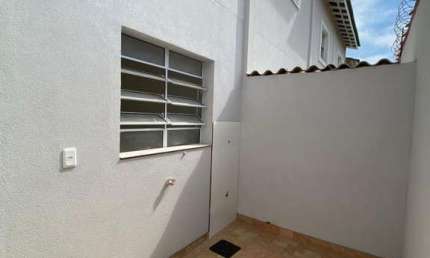 Sobrado para Venda em Itaquaquecetuba, Residencial Jasmim, 2 dormitórios, 2 banheiros, 3 vagas