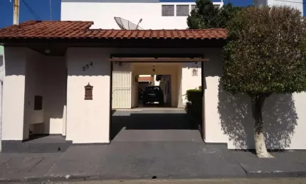 Casa para Venda em Mogi das Cruzes, Jardim São Pedro, 4 dormitórios, 1 suíte, 3 banheiros, 5 vagas