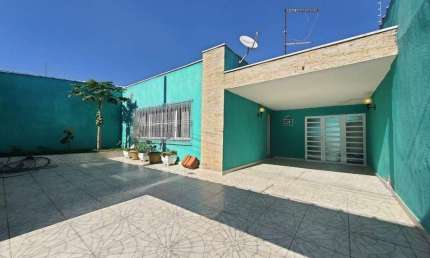 Casa para Venda em Suzano, Centro, 3 dormitórios, 1 suíte, 3 banheiros, 4 vagas