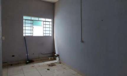 Sala Comercial para Locação em Itaquaquecetuba, Centro, 1 banheiro