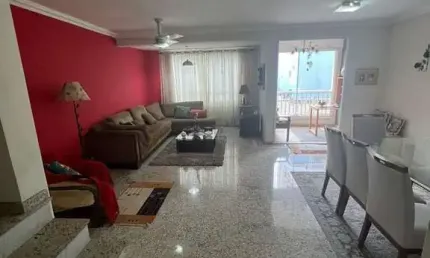 Casa com 5 quartos para alugar no Embaré, Santos 