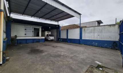 Barracão / Galpão / Depósito à venda no Chico de Paula, Santos 