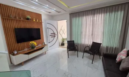Casa com 2 quartos à venda na Rua Jurubaíba, Vila Caiçara, Praia Grande