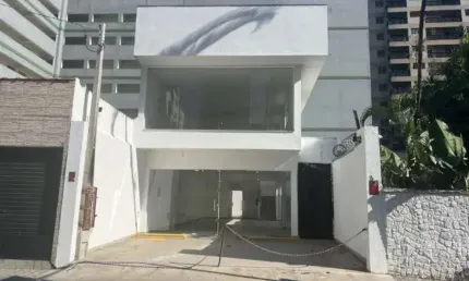 Galpão, Centro, São Vicente - R$ 1.59 mil, Cod: 4561 RCL