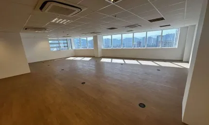 Sala comercial à venda na Praça dos Expedicionários, 19, Gonzaga, Santos