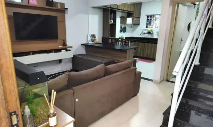 Casa com 2 quartos à venda na Vila Voturua, São Vicente 