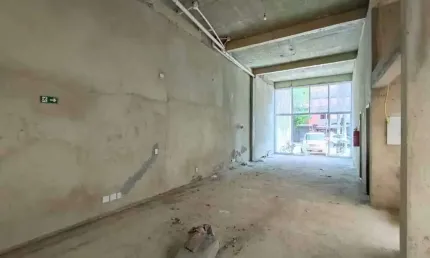 Ponto comercial à venda no Pompéia, Santos 