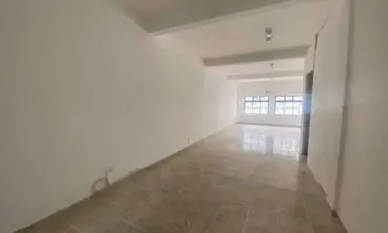Sala comercial para alugar na Rua Vasconcelos Tavares, 16, Centro, Santos