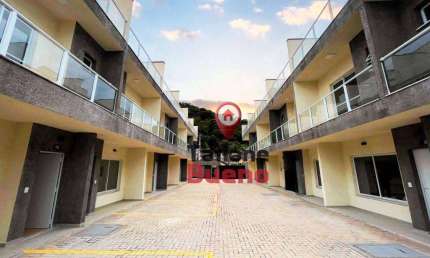Sobrado com 2 dormitórios à venda, 84 m² por R$ 480.000 - Centro - Caraguatatuba/SP