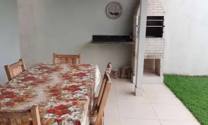 Casa para Venda em Uberlândia, Jardim Ipanema II, 3 dormitórios, 1 suíte, 2 banheiros, 2 vagas