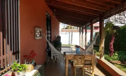 Casa para Venda em Uberlândia, Patrimônio, 2 dormitórios, 1 banheiro, 3 vagas