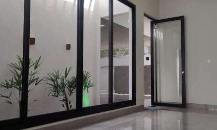 Casa para Venda em Uberlândia, Granada, 3 dormitórios, 1 suíte, 2 banheiros, 3 vagas