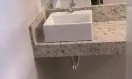 Casa para Venda em Uberlândia, Brasil, 3 dormitórios, 1 suíte, 3 banheiros, 4 vagas