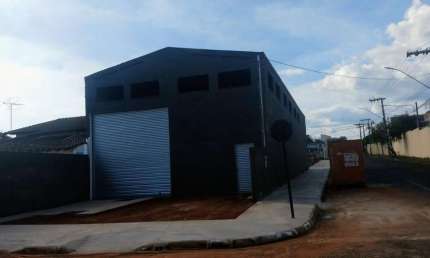 Galpão para Venda em Uberlândia, Pampulha, 2 banheiros