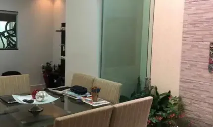 Casa para Venda em Uberlândia, Jardim Europa, 3 dormitórios, 1 suíte, 2 banheiros, 3 vagas