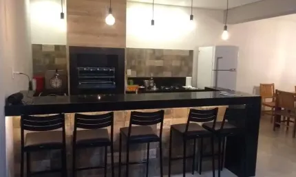 Casa para Venda em Uberlândia, Granada, 3 dormitórios, 1 suíte, 2 banheiros, 3 vagas