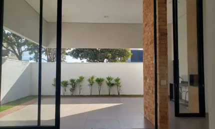 Casa em Condomínio para Venda em Uberlândia, Jardim Botânico, 3 dormitórios, 3 suítes, 1 banheiro, 2 vagas