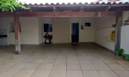 Casa para Venda em Uberlândia, Segismundo Pereira, 3 dormitórios, 1 suíte, 1 banheiro, 3 vagas