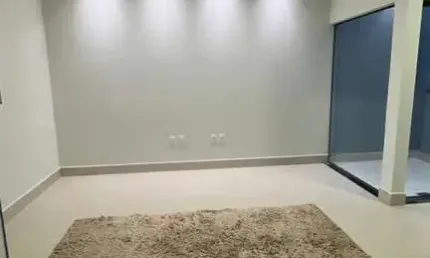 Casa para Venda em Uberlândia, Jardim Europa, 3 dormitórios, 1 suíte, 1 banheiro, 3 vagas