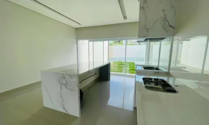 Casa para Venda em Uberlândia, Jardim Inconfidencia, 3 dormitórios, 1 suíte, 1 banheiro, 4 vagas