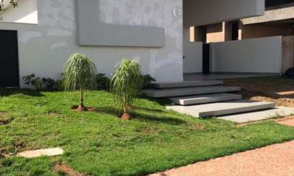 Casa em Condomínio para Venda em Uberlândia, Granja Marileusa, 4 dormitórios, 4 suítes, 1 banheiro, 4 vagas