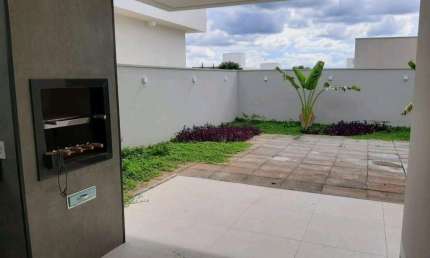 Casa em Condomínio para Venda em Uberlândia, Shopping Park, 3 dormitórios, 3 suítes, 2 banheiros, 4 vagas