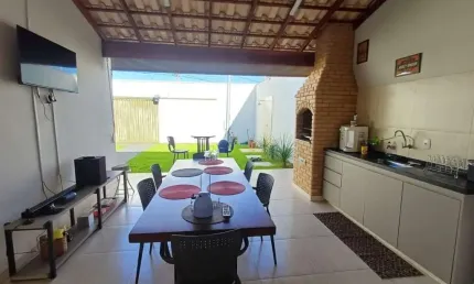 Casa para Venda em Uberlândia, Nova Uberlândia, 3 dormitórios, 1 suíte, 2 banheiros, 4 vagas
