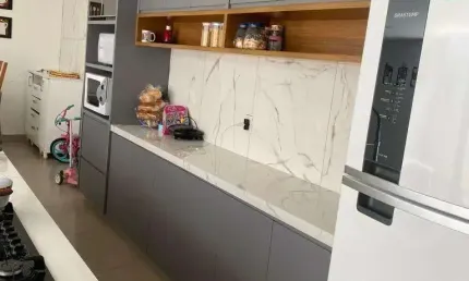 Casa em Condomínio para Venda em Uberlândia, Aclimação, 2 dormitórios, 2 banheiros, 2 vagas