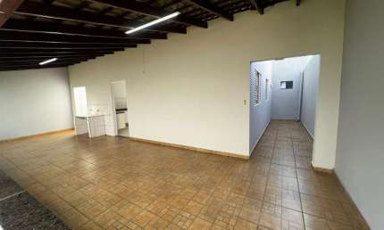 Casa para Venda em Uberlândia, Jardim Brasília, 3 dormitórios, 1 suíte, 1 banheiro, 3 vagas