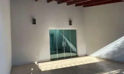 Casa para Venda em Uberlândia, Santa Luzia, 3 dormitórios, 1 suíte, 1 banheiro, 2 vagas