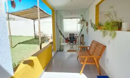 Casa para Venda em Uberlândia, Santa Mônica, 3 dormitórios, 1 suíte, 1 banheiro, 2 vagas
