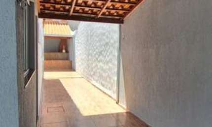 Casa para Venda em Uberlândia, Jardim Patrícia, 3 dormitórios, 1 suíte, 1 banheiro, 3 vagas